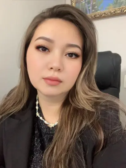 أدينا 33 سنة من كازاخستان مدينة الماتي