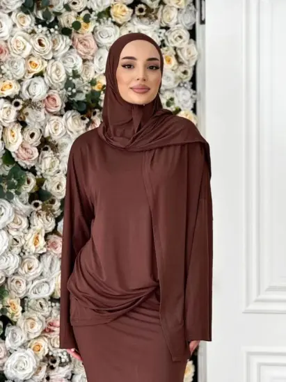 أرينا فتاة مسلمة من داغستان تبحث عن تعارف جاد
