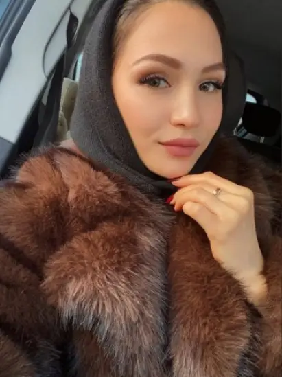 دينا فتاة مسلمة من مدينة سالافات في باشكورتوستان روسيا تبحث عن زواج