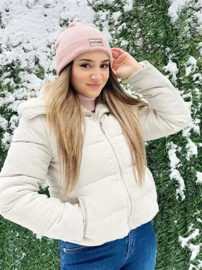 جول من مدينة قيصرية التركية تبحث عن زواج جاد