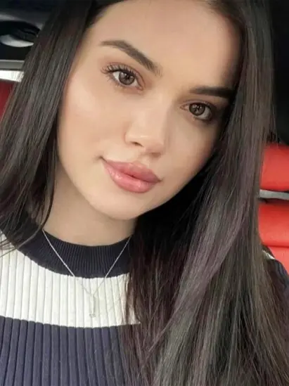 نرجِز من باكو أذربيجان 31 سنة تبحث عن زواج