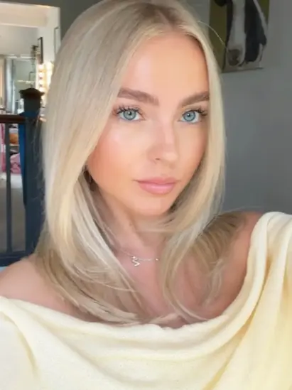 صورة سابينا من موسكو روسيا في ملف تعارف تعكس ملامحها الشخصية
