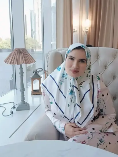 سالي 32 سنة من جروزني في الشيشان روسيا
