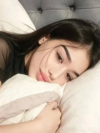شاهنوزا فتاة مسلمة من طشقند أوزبكستان