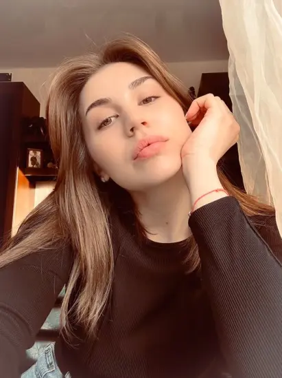 فيولا 24 سنة من روسيا للتعارف والزواج