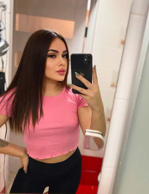 لقطة مقربة لفتاة أوكرانية في ألمانيا