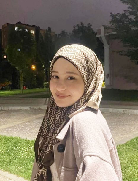 صورة لفتاه من تتارستان في مدينة قازان